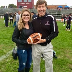 Meet your Posher, Fallon